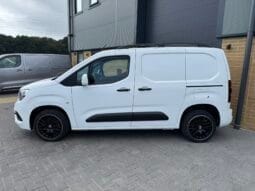 
Vauxhall Combo 1.5 Turbo D 2300 Sportive full									