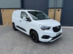 
Vauxhall Combo 1.5 Turbo D 2300 Sportive full									