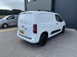 
Vauxhall Combo 1.5 Turbo D 2300 Sportive full									