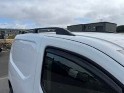 
Vauxhall Combo 1.5 Turbo D 2300 Sportive full									