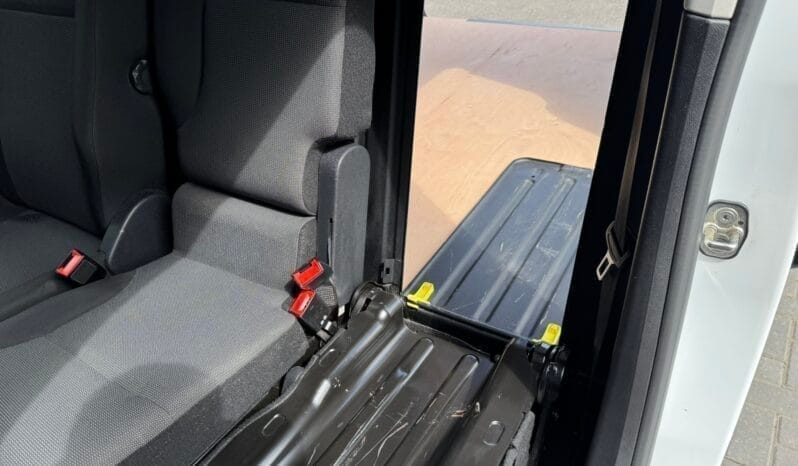 
Vauxhall Combo 1.5 Turbo D 2300 Sportive full									