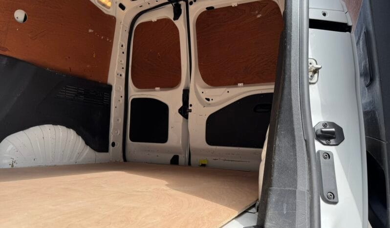 
Vauxhall Combo 1.5 Turbo D 2300 Sportive full									