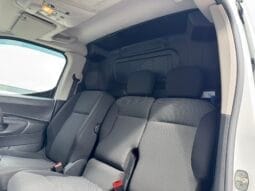 
Vauxhall Combo 1.5 Turbo D 2300 Sportive full									