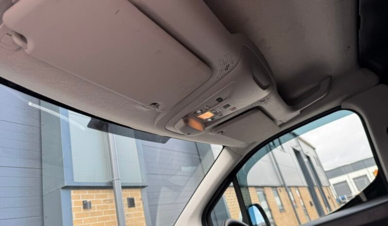 
Vauxhall Combo 1.5 Turbo D 2300 Sportive full									