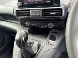 
Vauxhall Combo 1.5 Turbo D 2300 Sportive full									