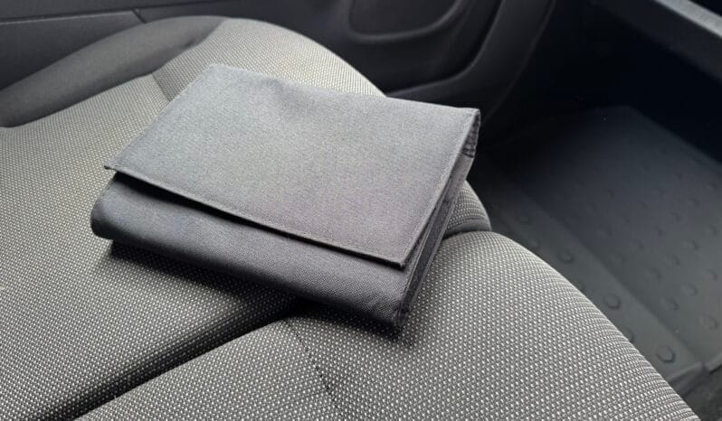 
Vauxhall Combo 1.5 Turbo D 2300 Sportive full									