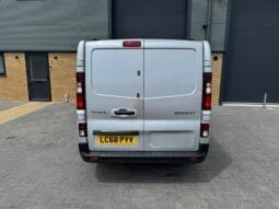 
Renault Trafic 1.6 dCi 27 Sport Nav SWB full									