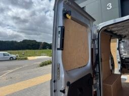 
Renault Trafic 1.6 dCi 27 Sport Nav SWB full									