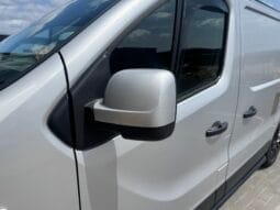 
Renault Trafic 1.6 dCi 27 Sport Nav SWB full									