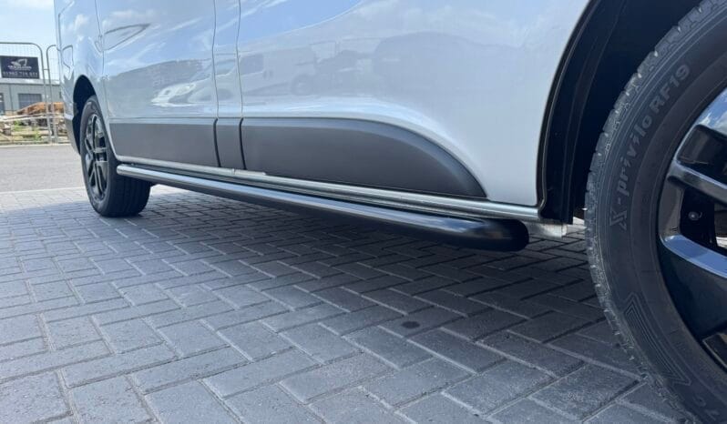 
Renault Trafic 1.6 dCi 27 Sport Nav SWB full									