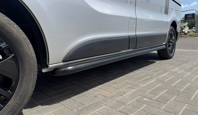 
Renault Trafic 1.6 dCi 27 Sport Nav SWB full									