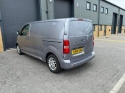 
Vauxhall Vivaro 1.5 Turbo D 2700 Sportive full									