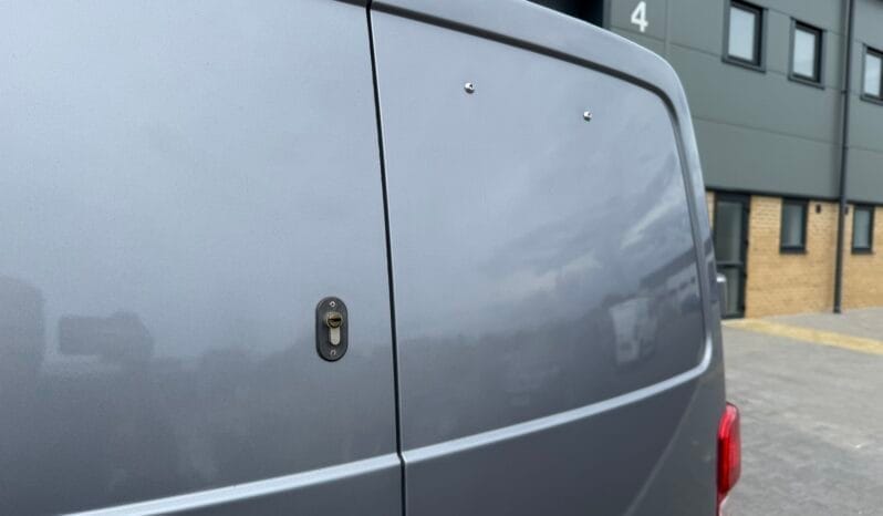 
Vauxhall Vivaro 1.5 Turbo D 2700 Sportive full									