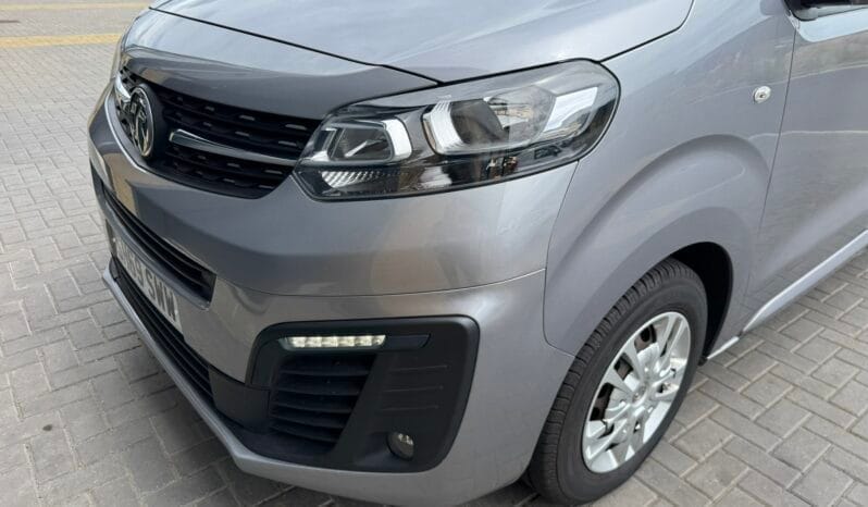 
Vauxhall Vivaro 1.5 Turbo D 2700 Sportive full									