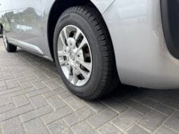 
Vauxhall Vivaro 1.5 Turbo D 2700 Sportive full									