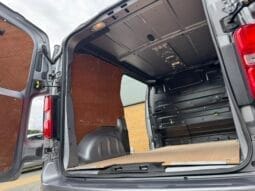 
Vauxhall Vivaro 1.5 Turbo D 2700 Sportive full									