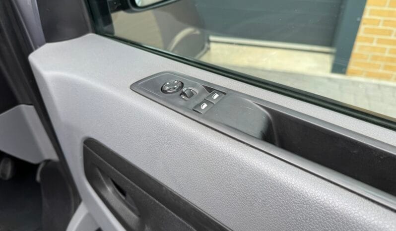 
Vauxhall Vivaro 1.5 Turbo D 2700 Sportive full									