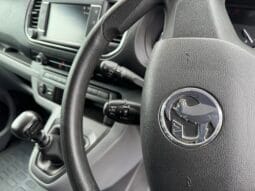 
Vauxhall Vivaro 1.5 Turbo D 2700 Sportive full									