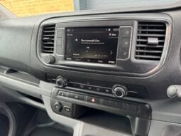 
Vauxhall Vivaro 1.5 Turbo D 2700 Sportive full									