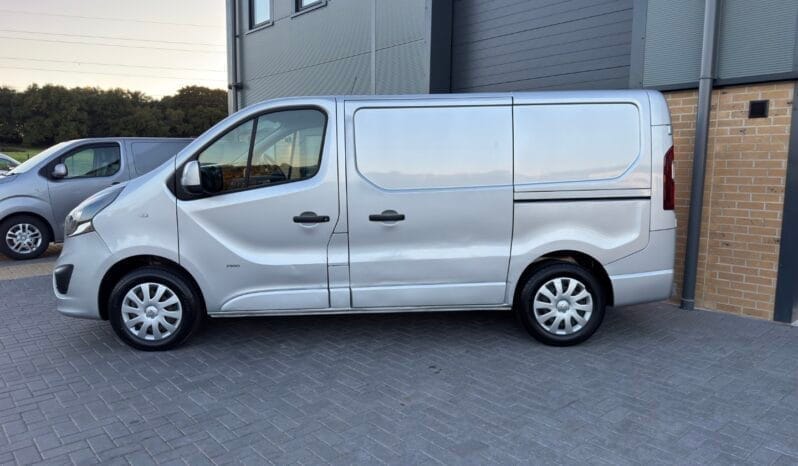
Vauxhall Vivaro 1.6 CDTi 2900 Sportive full									