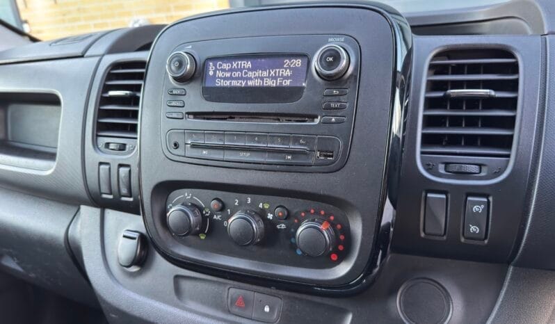 
Vauxhall Vivaro 1.6 CDTi 2900 Sportive full									