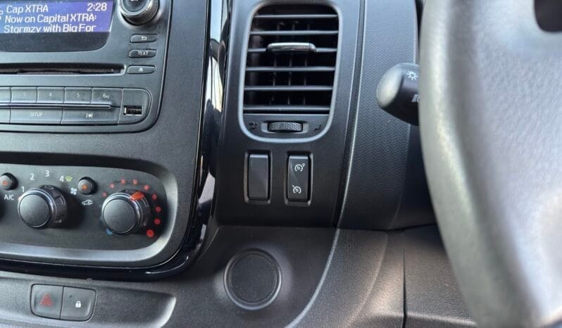 
Vauxhall Vivaro 1.6 CDTi 2900 Sportive full									