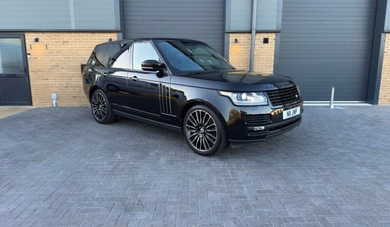 
LAND ROVER RANGE ROVER 4.4 SDV8 Vogue SE full									