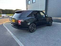 
LAND ROVER RANGE ROVER 4.4 SDV8 Vogue SE full									
