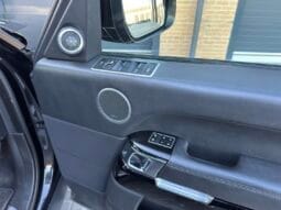 
LAND ROVER RANGE ROVER 4.4 SDV8 Vogue SE full									
