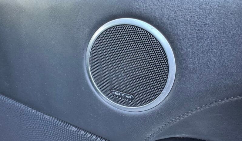 
LAND ROVER RANGE ROVER 4.4 SDV8 Vogue SE full									