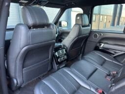 
LAND ROVER RANGE ROVER 4.4 SDV8 Vogue SE full									