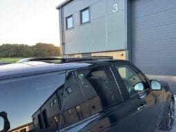 
LAND ROVER RANGE ROVER 4.4 SDV8 Vogue SE full									
