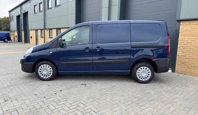 
PEUGEOT EXPERT 1200 2.0 HDi full									