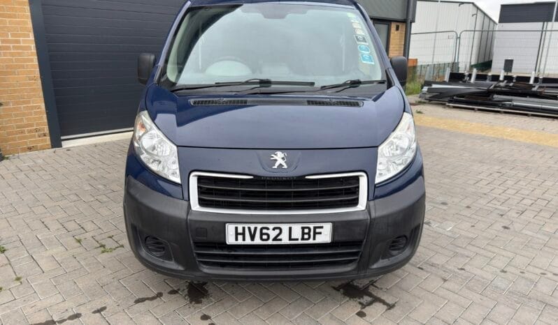 
PEUGEOT EXPERT 1200 2.0 HDi full									