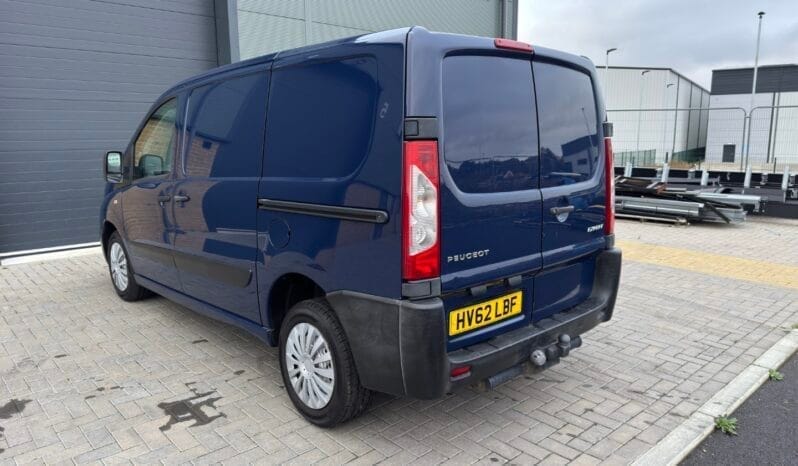
PEUGEOT EXPERT 1200 2.0 HDi full									