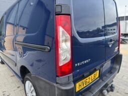 
PEUGEOT EXPERT 1200 2.0 HDi full									