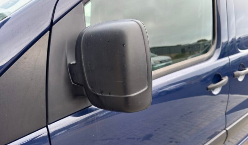 
PEUGEOT EXPERT 1200 2.0 HDi full									