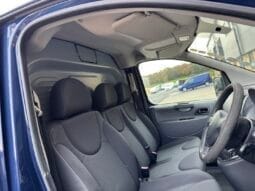 
PEUGEOT EXPERT 1200 2.0 HDi full									