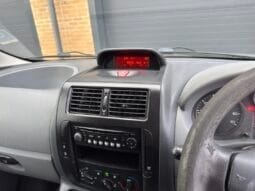 
PEUGEOT EXPERT 1200 2.0 HDi full									