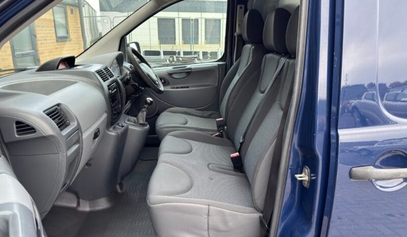 
PEUGEOT EXPERT 1200 2.0 HDi full									