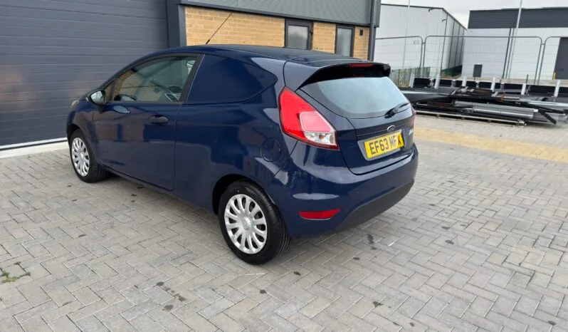 
FORD FIESTA 1.5 TDCi full									