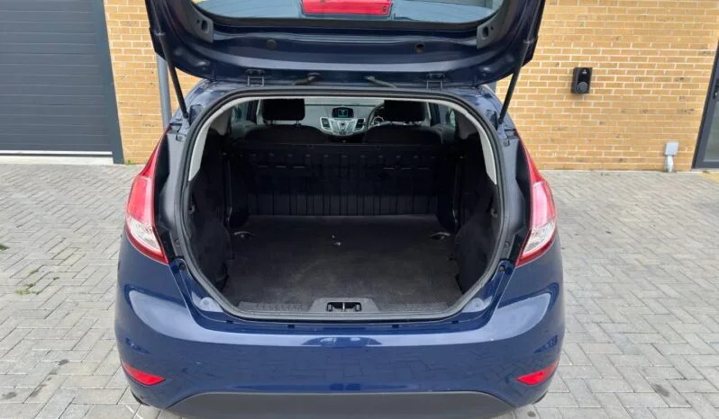 
FORD FIESTA 1.5 TDCi full									