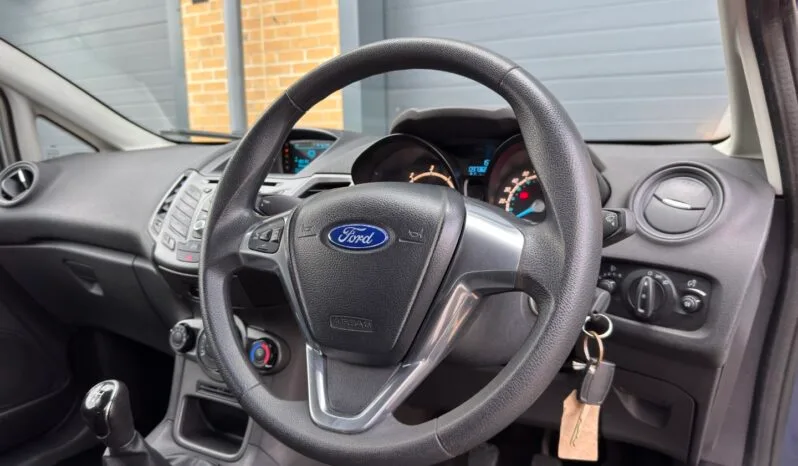 
FORD FIESTA 1.5 TDCi full									