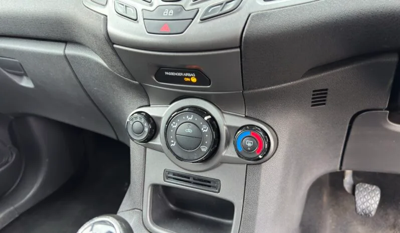 
FORD FIESTA 1.5 TDCi full									