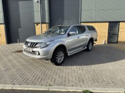 MITSUBISHI L200 2.4 Barbarian Auto
