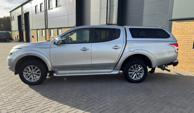 
MITSUBISHI L200 2.4 Barbarian Auto full									