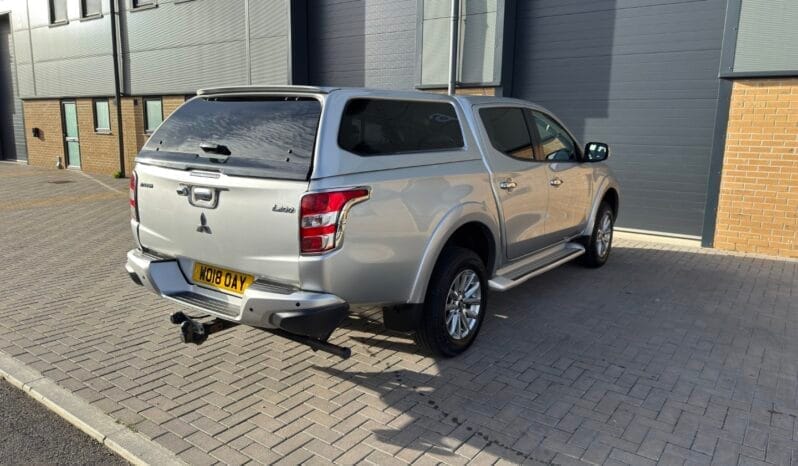 
MITSUBISHI L200 2.4 Barbarian Auto full									