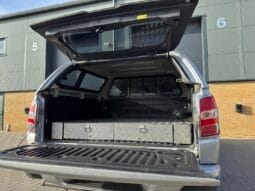 
MITSUBISHI L200 2.4 Barbarian Auto full									