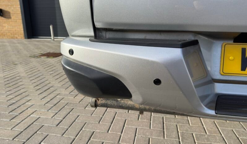 
MITSUBISHI L200 2.4 Barbarian Auto full									