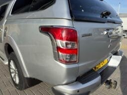 
MITSUBISHI L200 2.4 Barbarian Auto full									